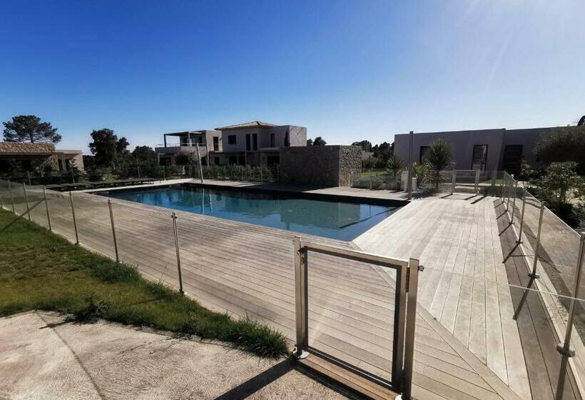 Cala Rossa, Pinarello, Saint Cyprien   La Villa D Alice