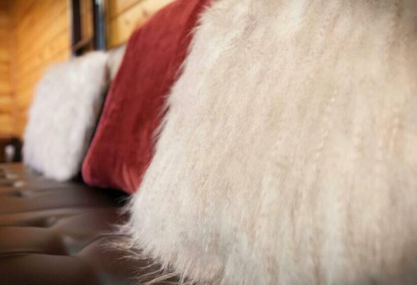 Neck Of The Woods! Canyon Views! Breathtaking!