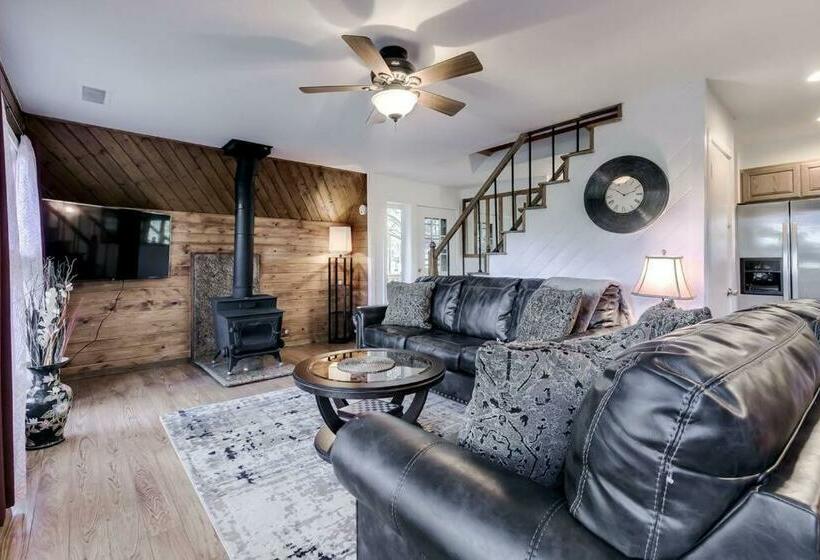 Neck Of The Woods! Canyon Views! Breathtaking!