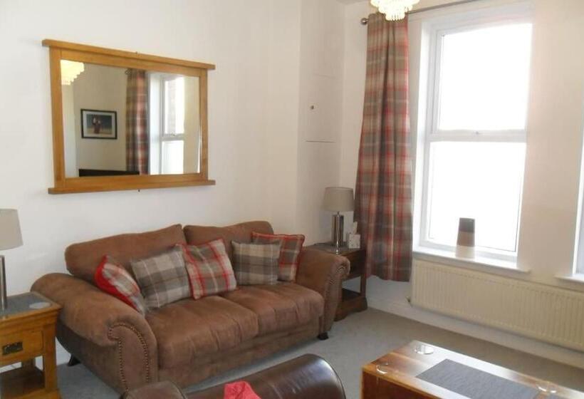 Superb Victorian Townhouse