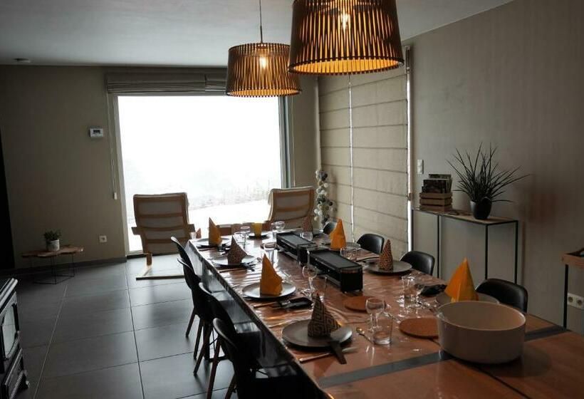 Petite Perle En Haute Ardenne Avec Vue Sur La Vallée, Cabine Infra Rouge Et Bain Balnéo