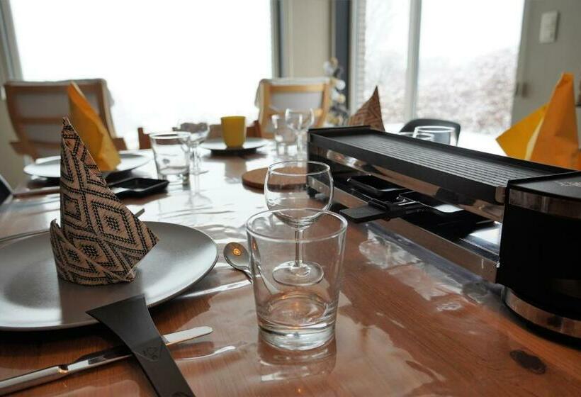 Petite Perle En Haute Ardenne Avec Vue Sur La Vallée, Cabine Infra Rouge Et Bain Balnéo