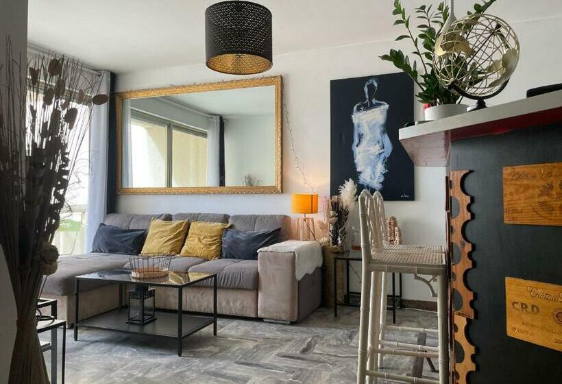 Somptueux Appartement Face à La Mer