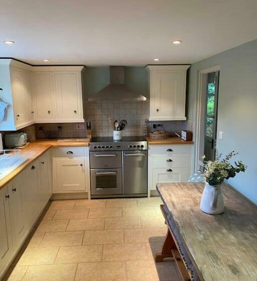 ‘the Nest’ A Beautiful Cottage In Devon