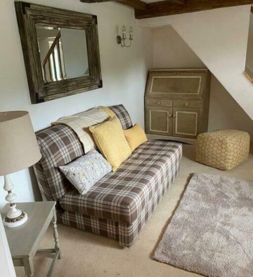 ‘the Nest’ A Beautiful Cottage In Devon