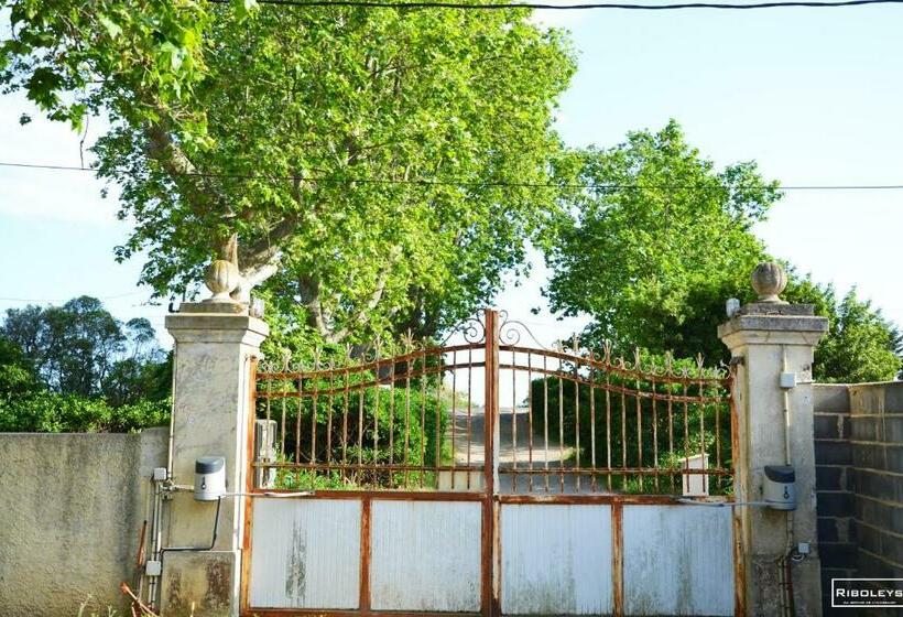 Vias Village   T2 Climatisé Dans Ancien Domaine Viticole