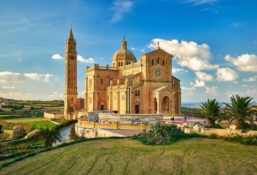 Villeleynah Amazing Gozitan Villa Pool Happy Rentals