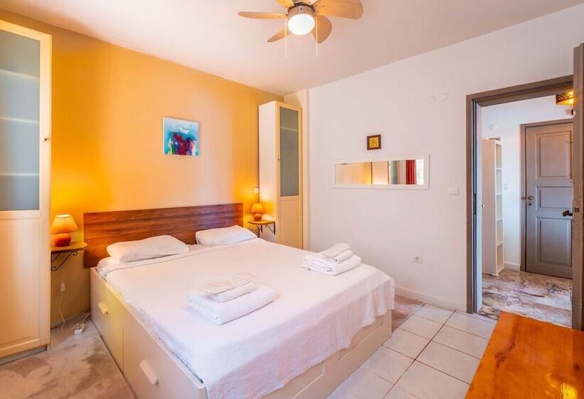 Barış Apartment With Seaview