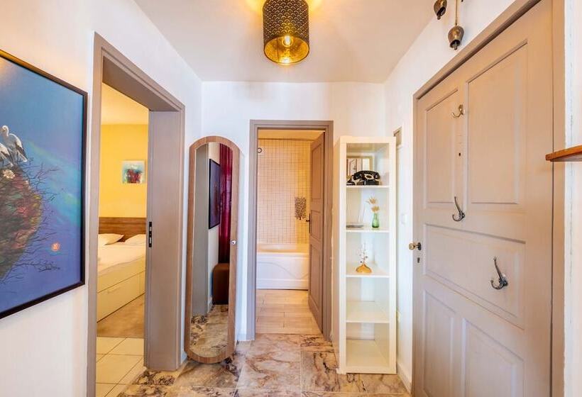 Barış Apartment With Seaview