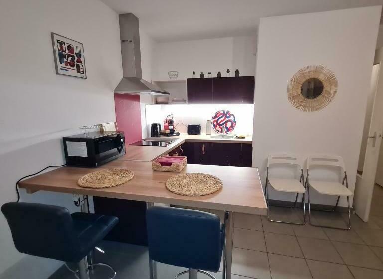 Beau Studio Tout Confort Au Calme Avec Parking