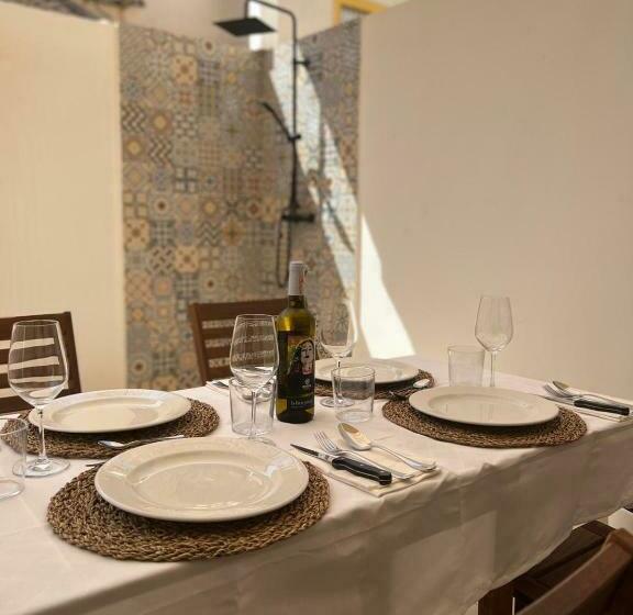 Bonito Adosado Con Piscina A 200 M De La Playa