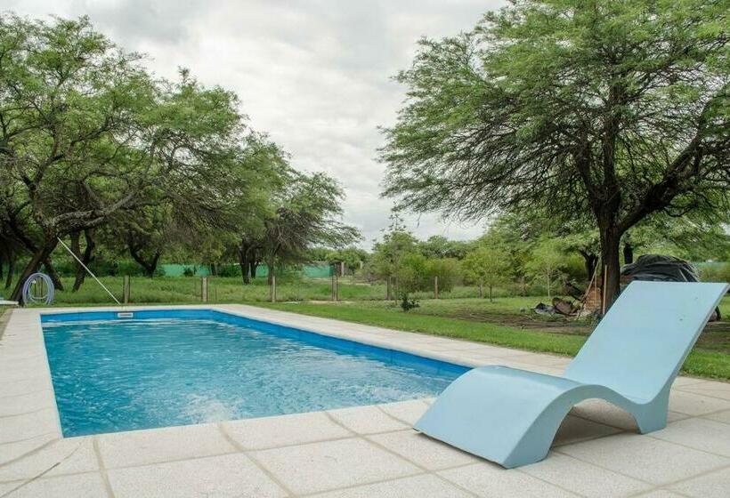 Casa De Vacaciones Con Piscina