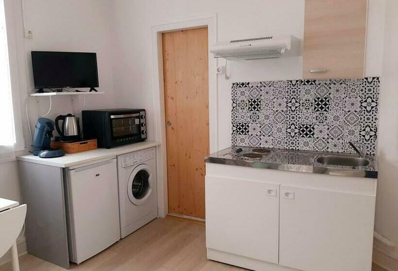 Charmant Petit Studio