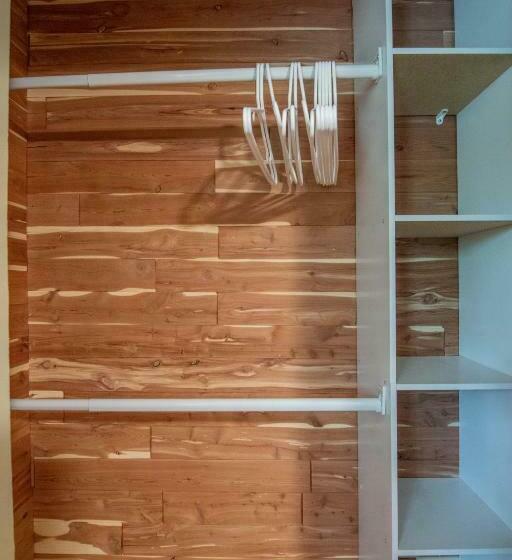 Country Home On 2 Acres