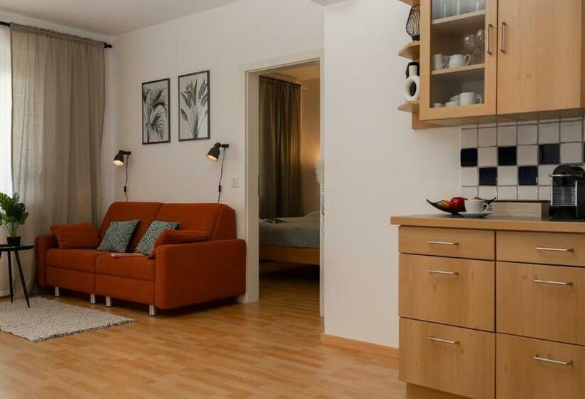 Fresh Apartment With Terrace + Free Parking