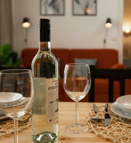 Fresh Apartment With Terrace + Free Parking