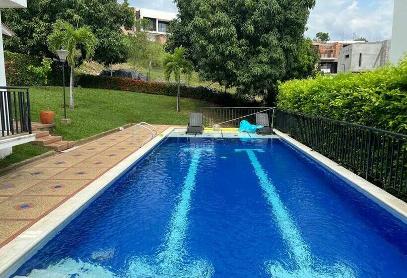 Hermosa Casa Quinta La Estancia Melgar