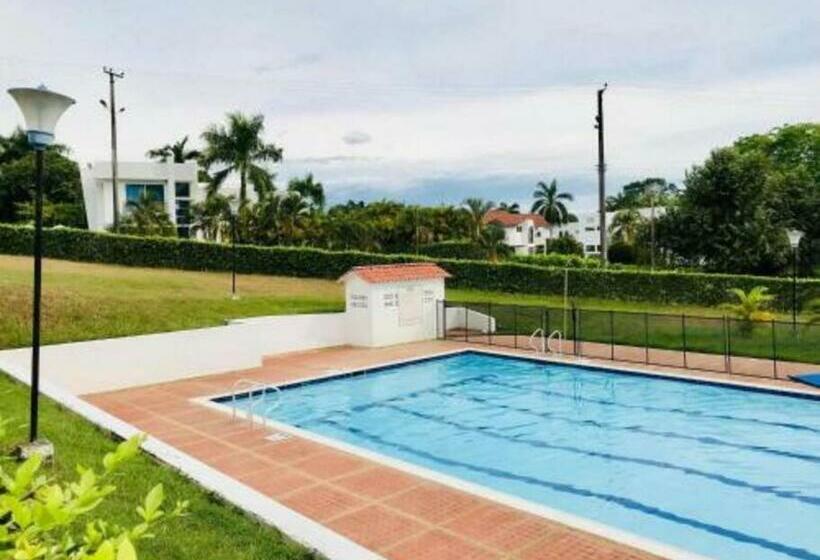 Hermosa Casa Quinta La Estancia Melgar