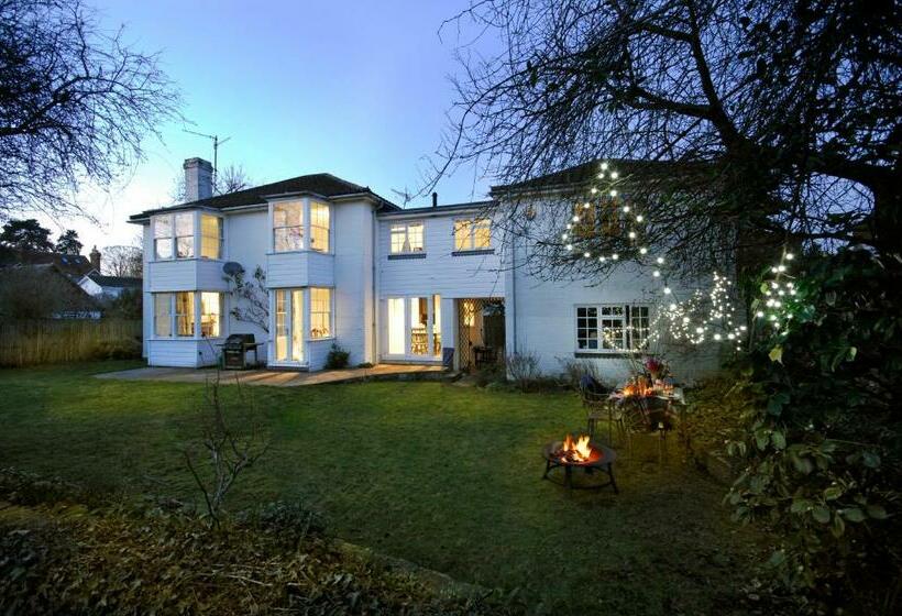 Montpellier House, Centrally Located, Large Garden