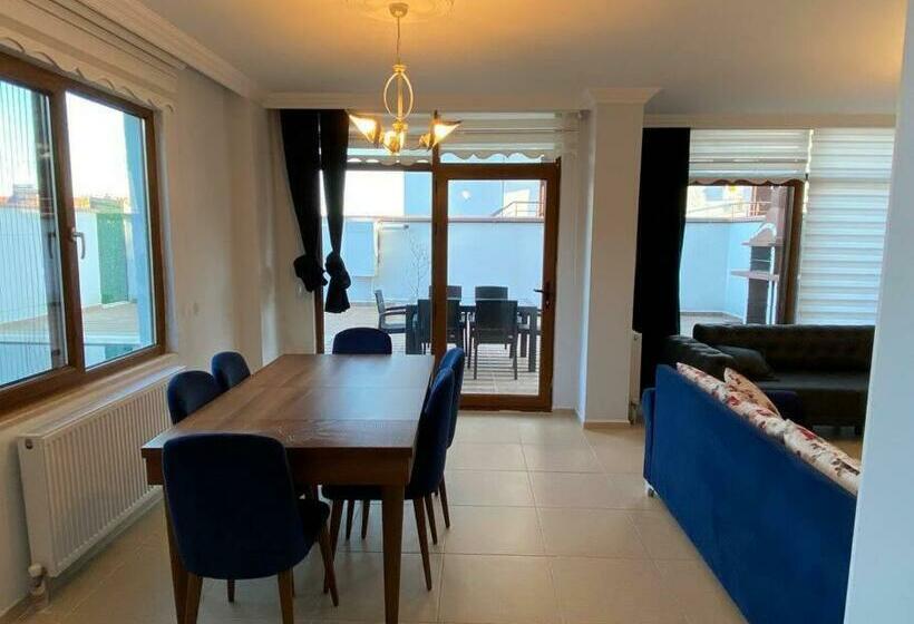 Private Villa In Yalova/thermal, With Heated Pool