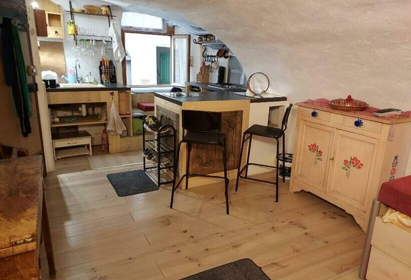 Studio Atypique Rue De Turin