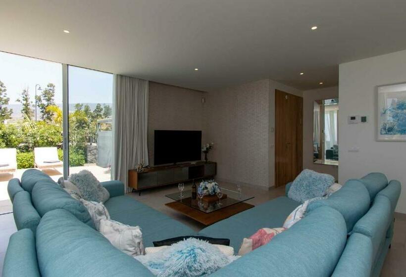 Villa Josefa With Private Heated Pool And Lake Views