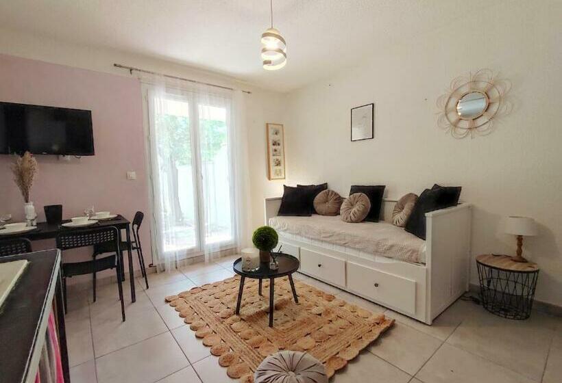 Appartement Calme Avec Jardin Privatif   3