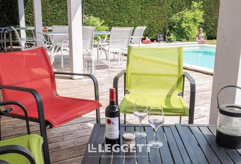 Beautiful Louisiana Villa Sleeps 6 With Pool