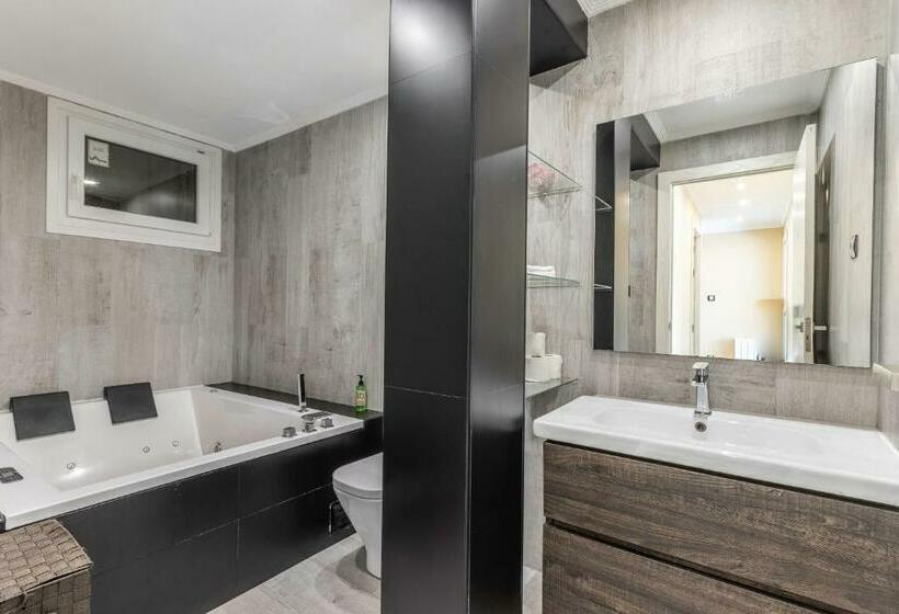 Bilbao Airport By Aston Rentals