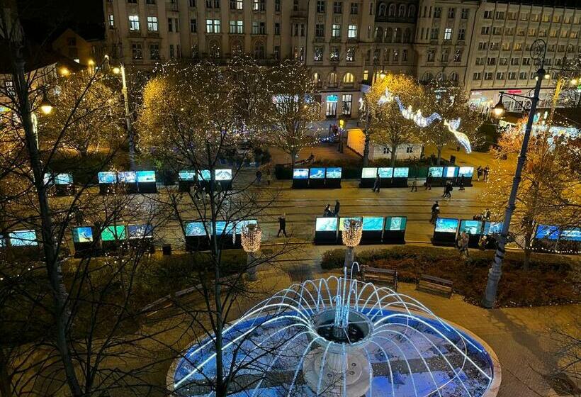 Central Palace Apartman