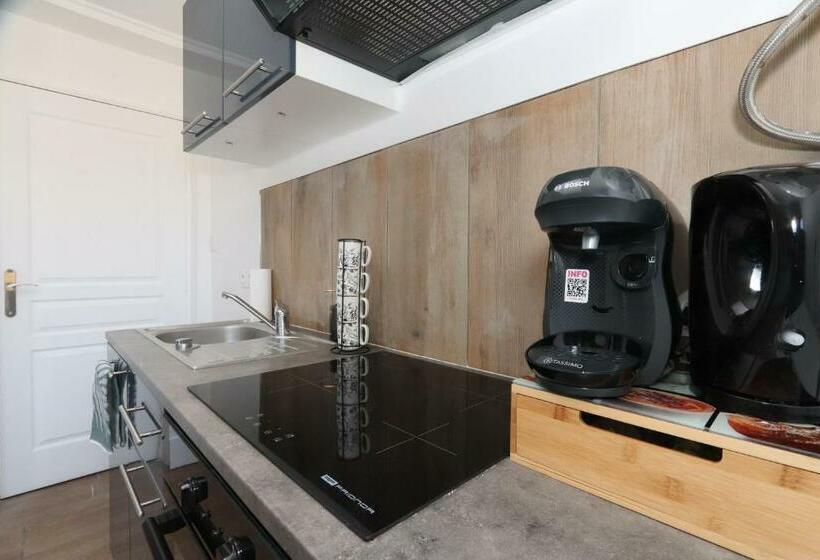 Coeur De Ville, T2 Cosy & élégant Avec Jardin