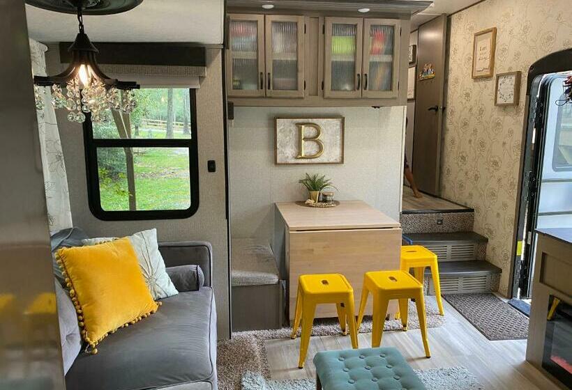 Cozy Rv Experience W/pool+spa Near Lake Conroe