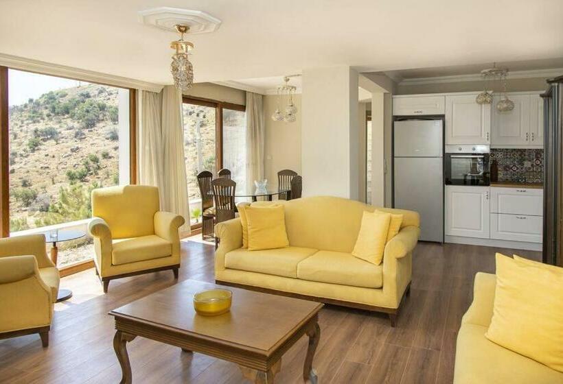 Duplex With Stunning View Near Camel Beach In Bodrum