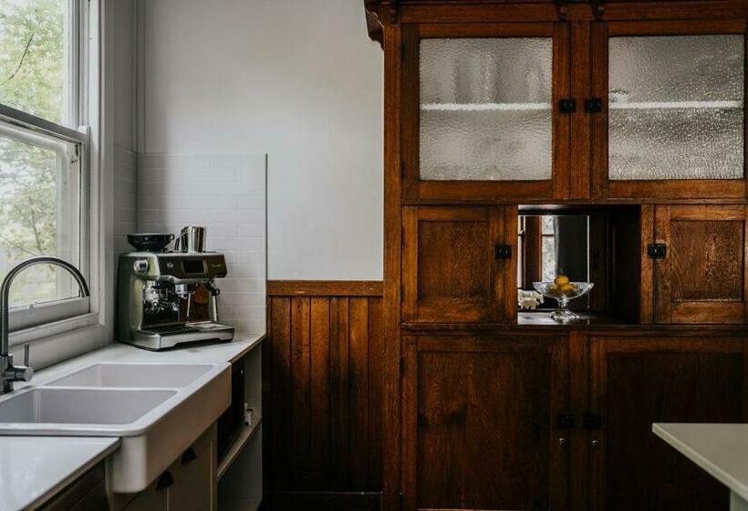 Gilbert By Whiskey June