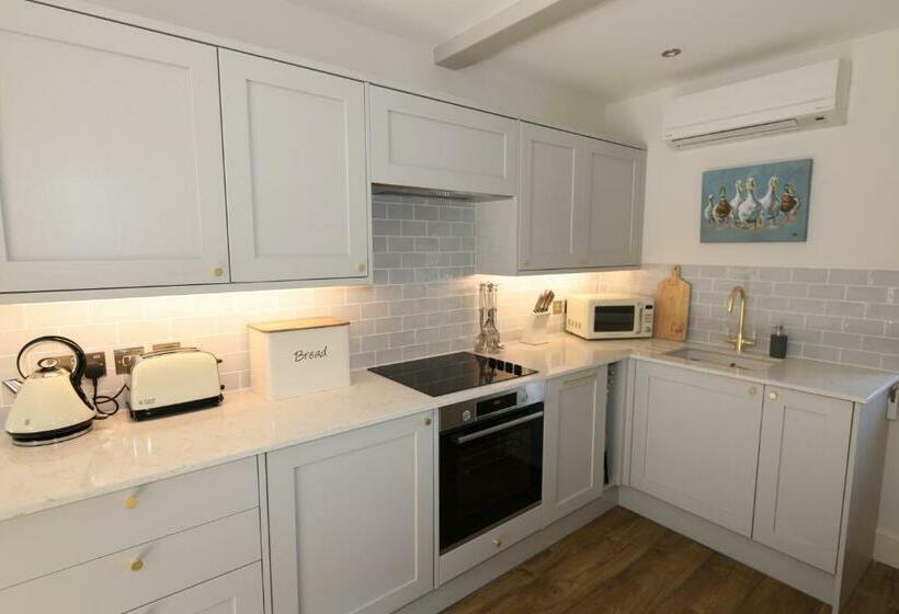 Honey Pot, Chipping Campden, Parking, Garden, Late Check Out