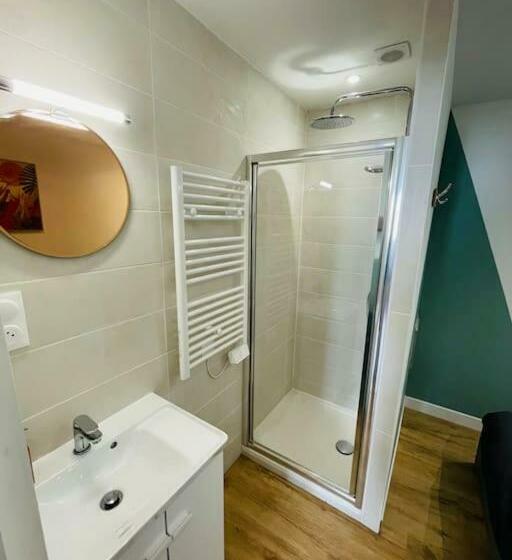 Le Belloc  Suberbe Appartement T1 Bis   Au Calme   Terrasse   Vue Jardin