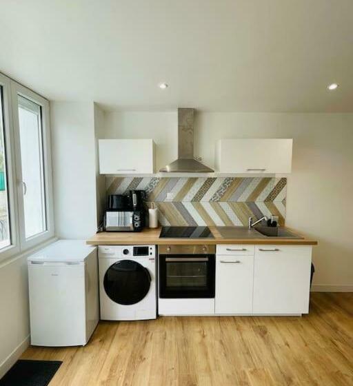 Le Belloc  Suberbe Appartement T1 Bis   Au Calme   Terrasse   Vue Jardin