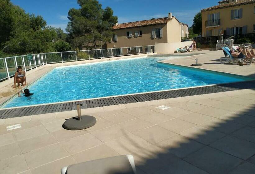 Les Coteaux B10