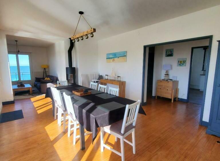 Les Petits Moussaillons