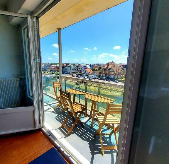 Les Petits Moussaillons