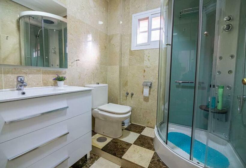 Lujosa Villa En Alhaurin De La Torre 7 Dormitorios