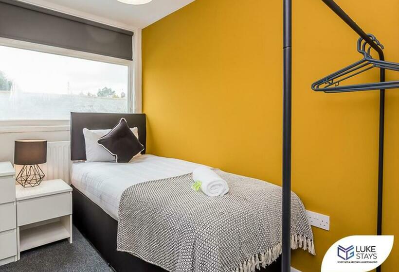 Luke Stays   Wareness Street