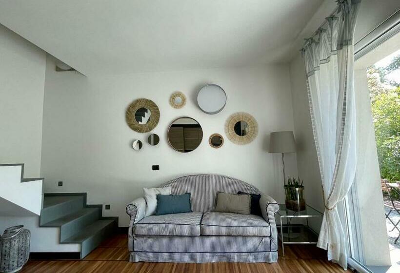My Humble House  Appartamento In Villa Con Vista Lago