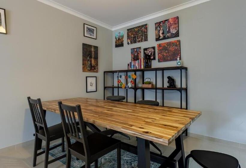 Spacious & Modern 3bdr Apartment In Algarve By Lovelystay