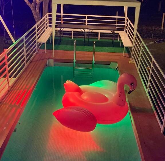 The Family Ozone Pool Houseบ้านพักตากอากาศส่วนตัวกว้างๆแฟมิลี่โอโซนพลูเฮ้าส์3ห้องนอนหลักและ1ห้องเสริ