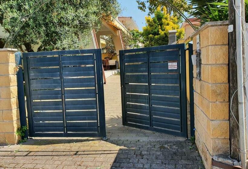 Villino Moderno Con Giardino A 90 Metri Dal Mare