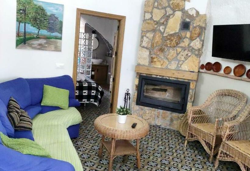 2 Bedrooms House With City View And Enclosed Garden At Purullena