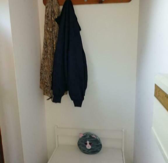 City Centre Apartment With South Facing Patio Close To The Harbour