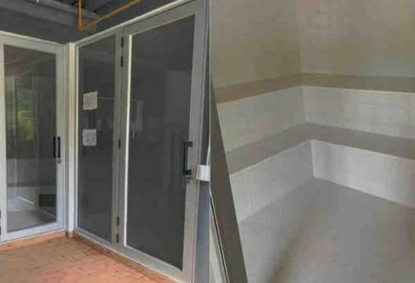 Confortable Apartasol En Condominio De San Jeronimo