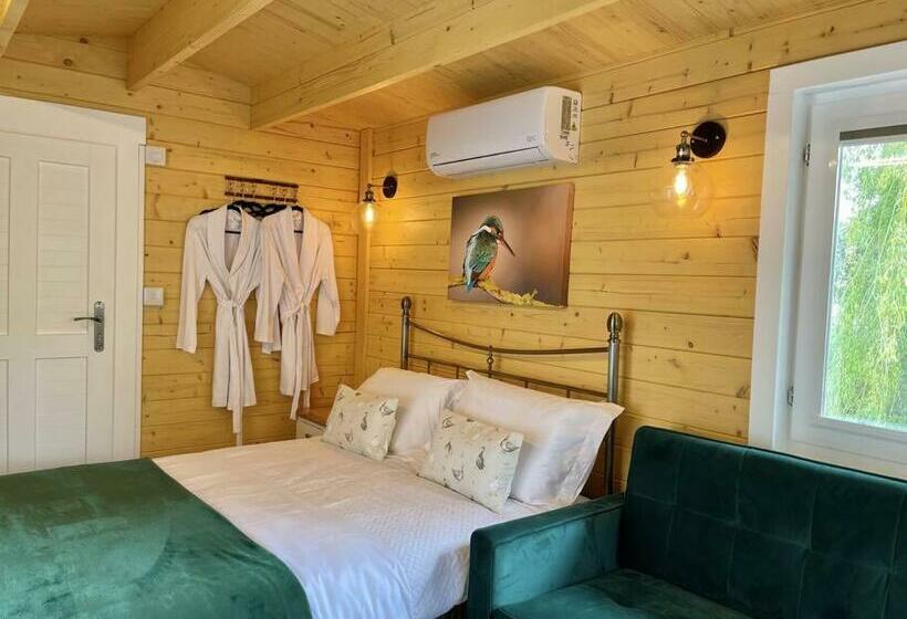 Willow Tree Lodge Cosy Lodge In The Heart Of The Kent Countryside